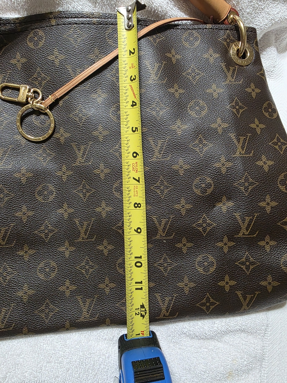 Louis Vuitton Monogram Canvas Shoulder Bag in Brown - Picture 14 of 15